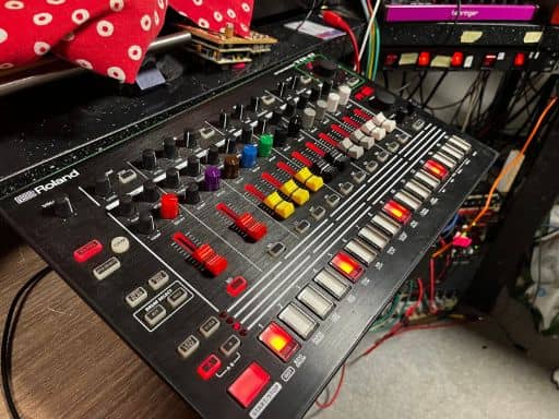 Roland AIRA TR-8