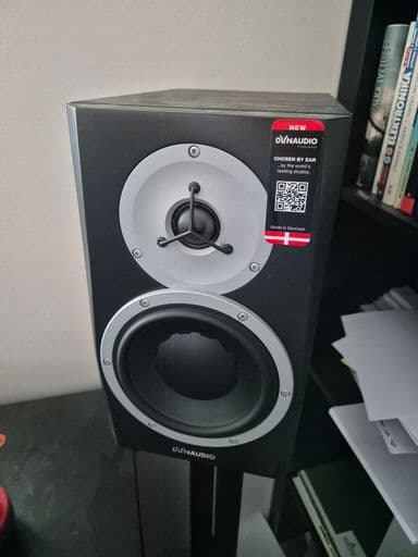 Dynaudio BM5A MKII – active studio monitors, a pair + volume control